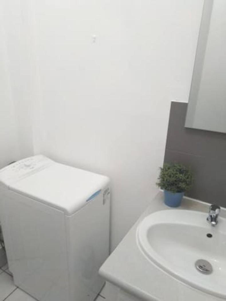 Studio Proche Centre Ville لو مان الغرفة الصورة